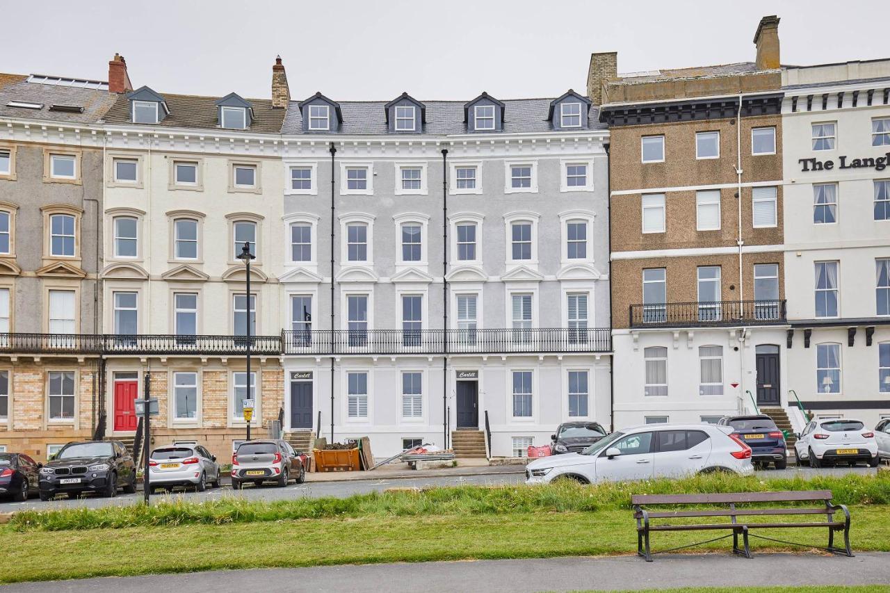 Host & - The Connell Apartment Whitby